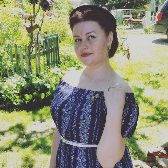 Meet your Posher, Poppy - Picture 2 of 4